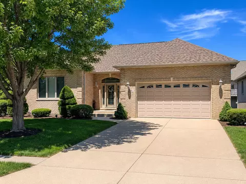 101 Rose Dr, Bloomingdale, IL 60108