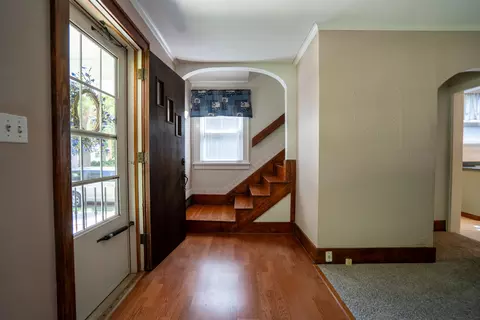 Entry Way - 1117 E Olive St, Bloomington, IL 61701 photo 5 of 6