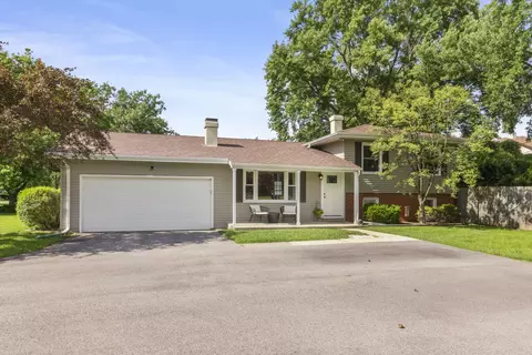 5 S481 Glenoban Dr, Naperville, IL 60563
