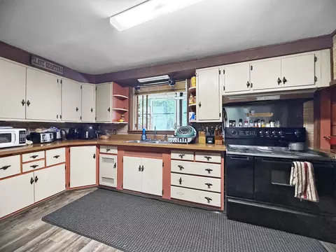 518 E 10th St, Lockport, IL 60441 photo 5