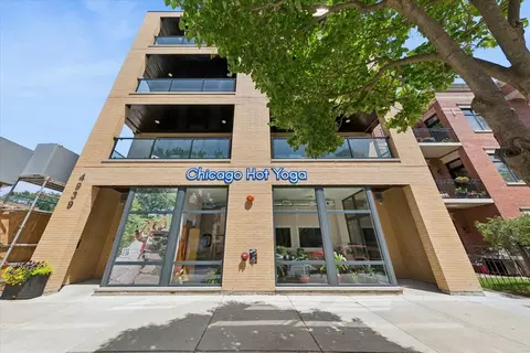 4939 N Damen Ave #404, Chicago, IL 60625