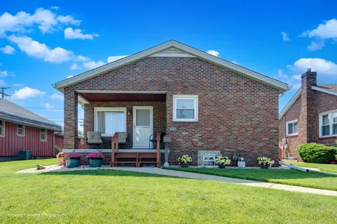 1703 Cora St, Crest Hill, IL 60403