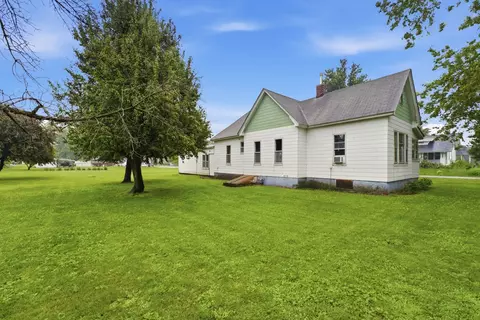 Exterior - 201 E Liberty St, Joy, IL 61260 photo 2 of 6