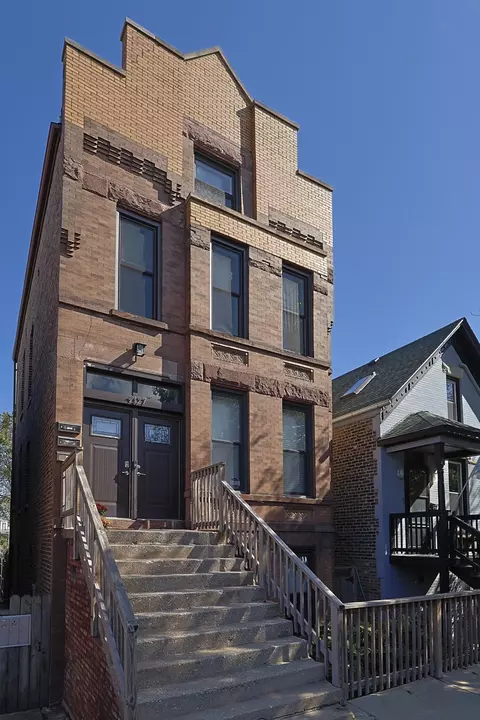 2127 N Winchester Ave, Chicago, IL 60614
