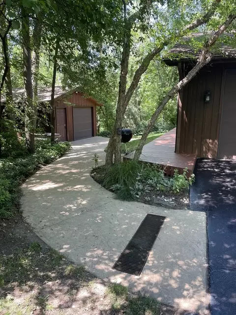 5538 Mcdonald Rd, Roscoe, IL 61073 photo 2