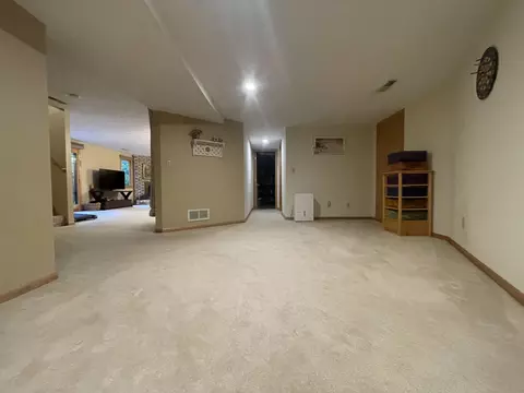 5538 Mcdonald Rd, Roscoe, IL 61073 photo 21