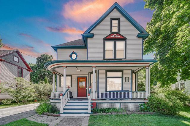 715 N County St, Waukegan, IL 60085