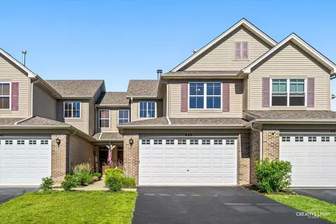 449 Dancer Ln, Oswego, IL 60543