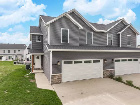 401 Jenny Ln #B, Heyworth, IL 61745