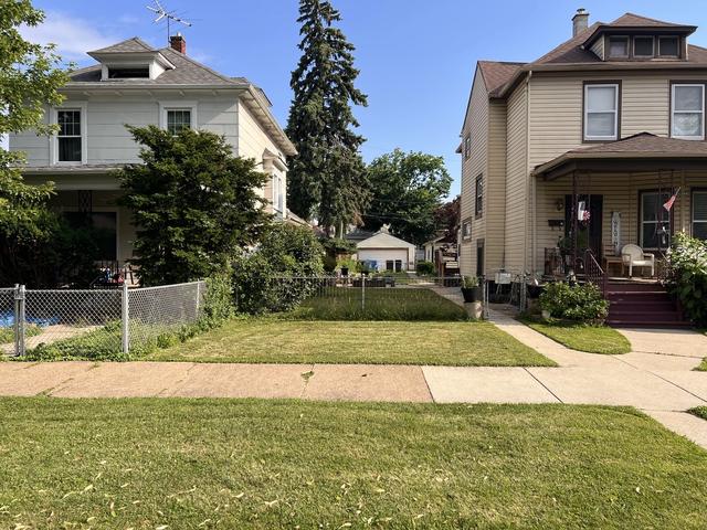 3635 W 64th Pl, Chicago, IL 60629