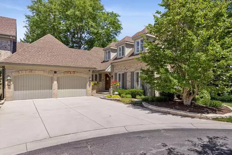 9 Tartan Rd, Burr Ridge, IL 60527