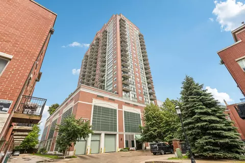 1717 S Prairie Ave #2206, Chicago, IL 60616