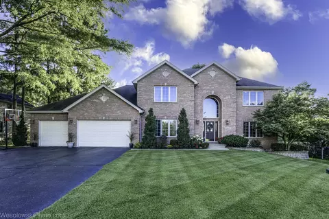 6 N414 Medinah Rd, Medinah, IL 60157
