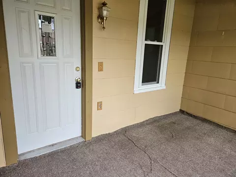 Exterior - 302 E Park St, Morrison, IL 61270 photo 2 of 9