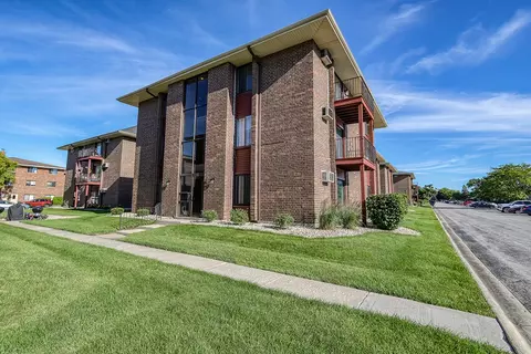 15712 Terrace Dr #3W, Oak Forest, IL 60452