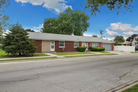 8900 S Utica Ave, Evergreen Park, IL 60805