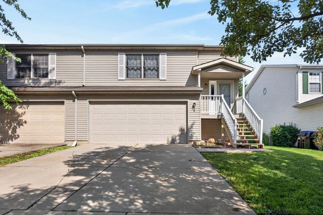 8 Rounds Rd, Bloomington, IL 61704