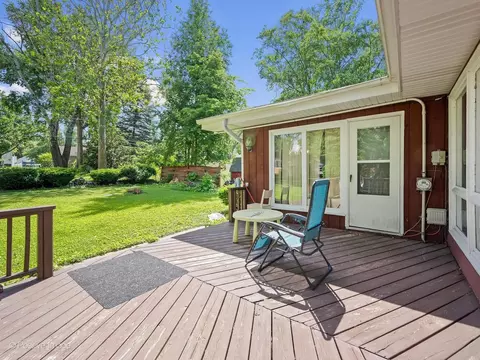 1912 E Willow Ave, Wheaton, IL 60187 photo 16