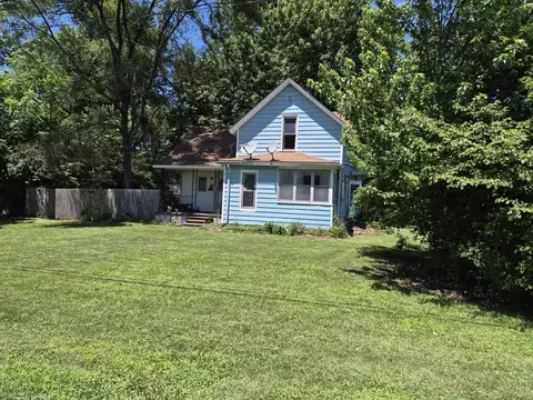 Exterior - 409 SW 8 Ave, Aledo, IL 61231 photo 3 of 4