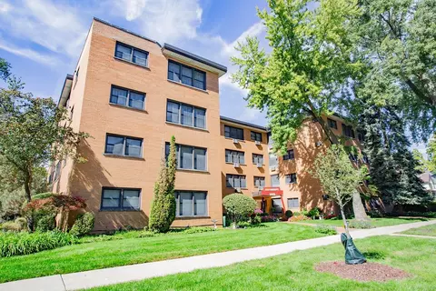 500 Washington Blvd #206, Oak Park, IL 60302
