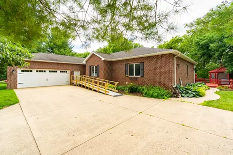 640 Timber Ridge Rd, Princeton, IL 61356
