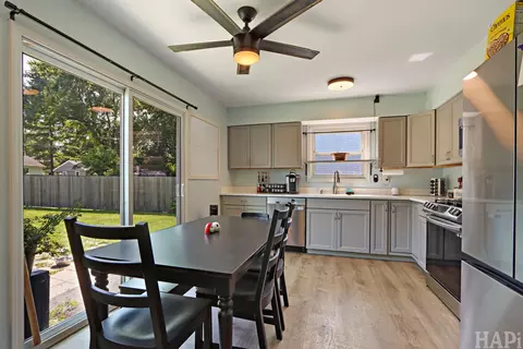 Kitchen - 509 Rand Dr, Mchenry, IL 60051 photo 1 of 2