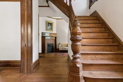 Entry Way - 1220 Maple Ave, Evanston, IL 60202 photo 9 of 13