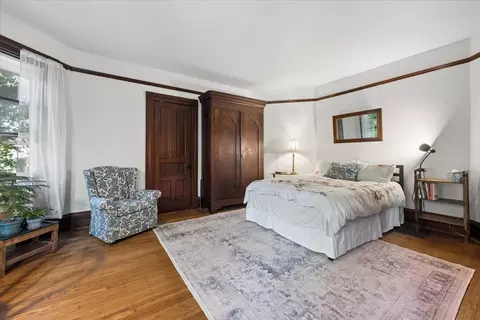 Bedroom - 1220 Maple Ave, Evanston, IL 60202 photo 4 of 9