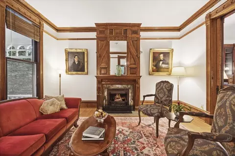Living - 1220 Maple Ave, Evanston, IL 60202 photo 2 of 9