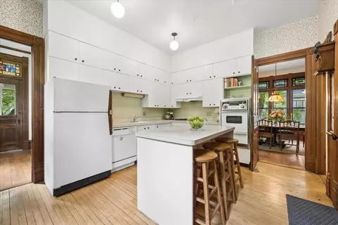 Kitchen - 1220 Maple Ave, Evanston, IL 60202 photo 1 of 2