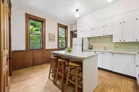 Kitchen - 1220 Maple Ave, Evanston, IL 60202 photo 2 of 2