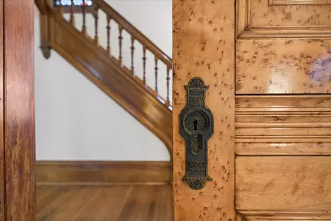 Entry Way - 1220 Maple Ave, Evanston, IL 60202 photo 5 of 13