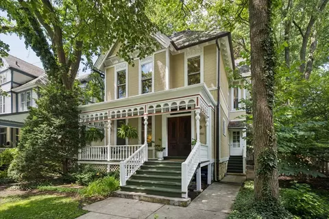 Exterior - 1220 Maple Ave, Evanston, IL 60202 photo 7 of 7
