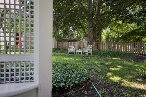 Exterior - 1220 Maple Ave, Evanston, IL 60202 photo 5 of 7