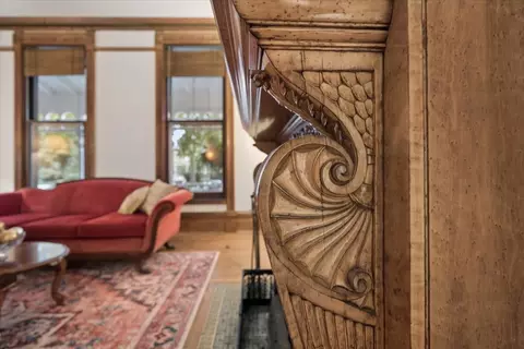 Living - 1220 Maple Ave, Evanston, IL 60202 photo 7 of 9