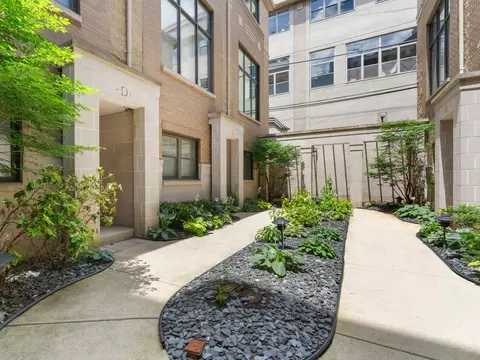 2740 N Wayne Ave #F, Chicago, IL 60614