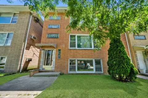 1917 High St, Blue Island, IL 60406