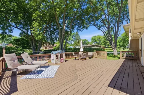 Exterior - 22 Plum Ct, Sleepy Hollow, IL 60118 photo 5 of 8