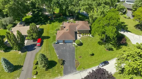 View/Area - 22 Plum Ct, Sleepy Hollow, IL 60118 photo 1 of 7
