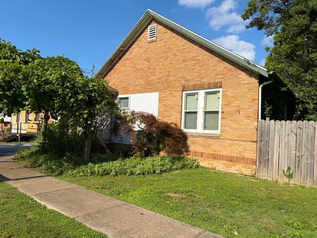 2331 S Illinois Ave, Carbondale, IL 62903