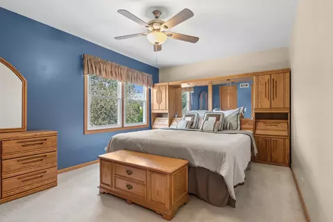 Bedroom - 604 Shenandoah Trl, Elgin, IL 60123 photo 2 of 2