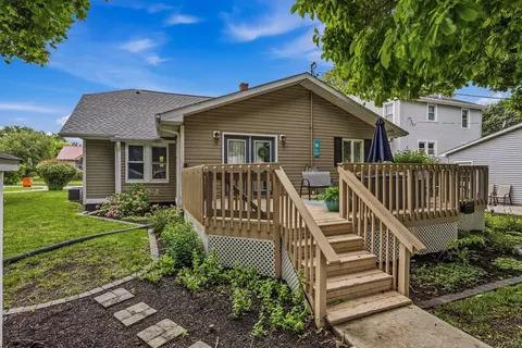 Exterior - 210 E Logan St, Arthur, IL 61911 photo 5 of 7