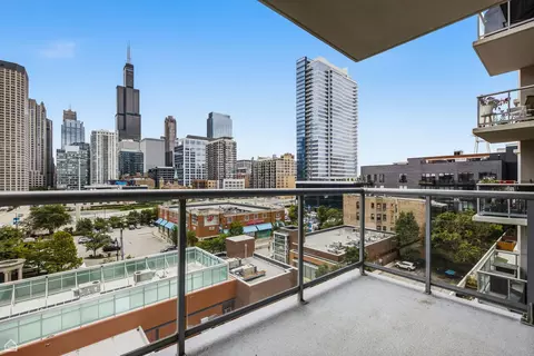 123 S Green St #704B, Chicago, IL 60607 photo 9