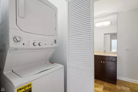 123 S Green St #704B, Chicago, IL 60607 photo 21