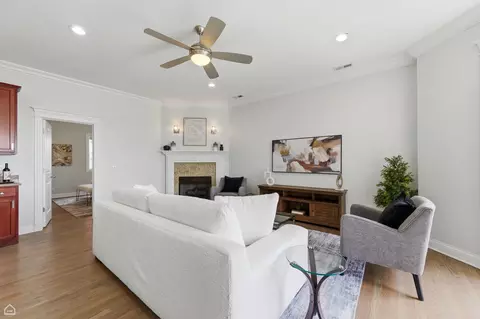 Other - 4705 S Champlain Ave #403, Chicago, IL 60615 photo 4 of 6