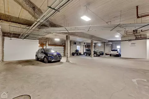 Exterior - 4705 S Champlain Ave #403, Chicago, IL 60615 photo 3 of 3