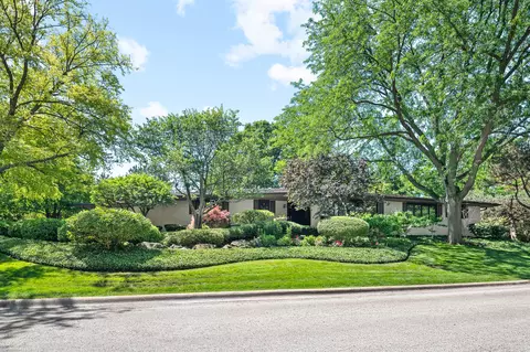 620 Orchard Ln, Glencoe, IL 60022