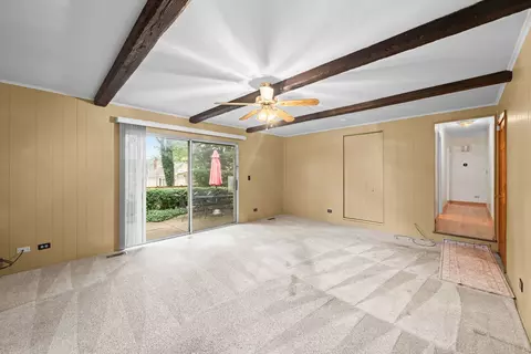 321 Ambleside Dr, Roselle, IL 60172 photo 14