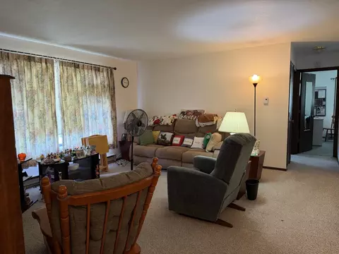 511 E High St #5, Morrison, IL 61270 photo 2
