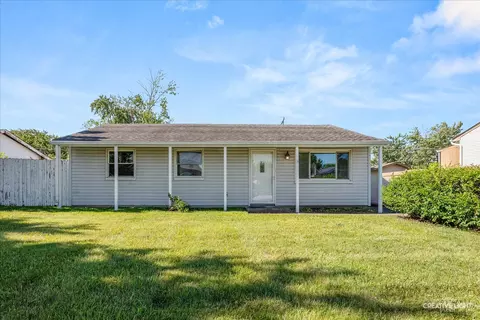 9223 Willow Ln, Mokena, IL 60448